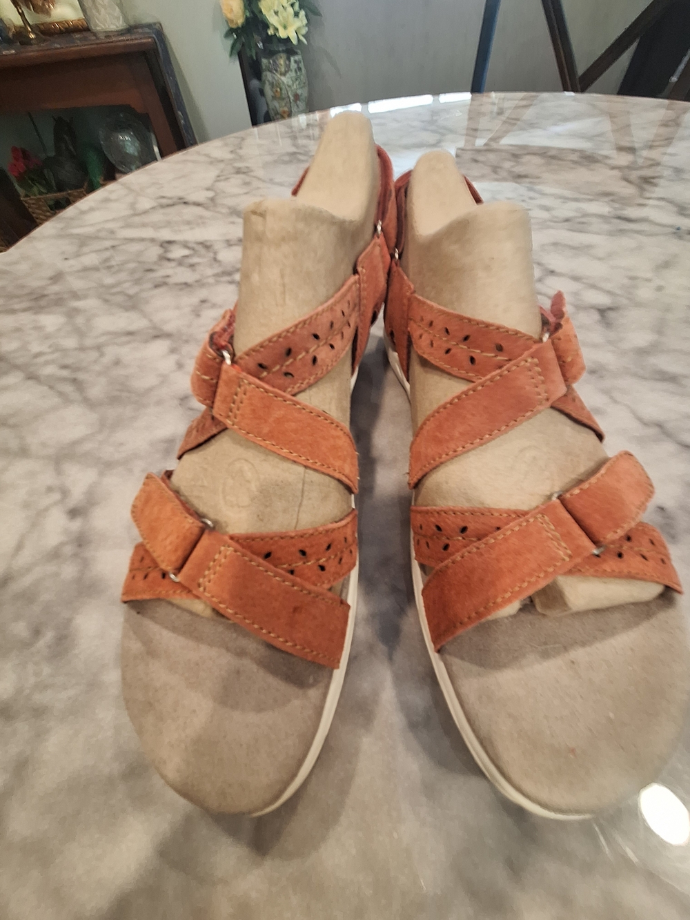 Earth Origins Rose Suede Strappy Slide Sandals 11M New.